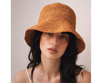 Packable Raffia Bucket hat Travel hand crochet cloche Natural raffia sun hat Wide brim hat Elegant women hat Straw brimmed summer hat