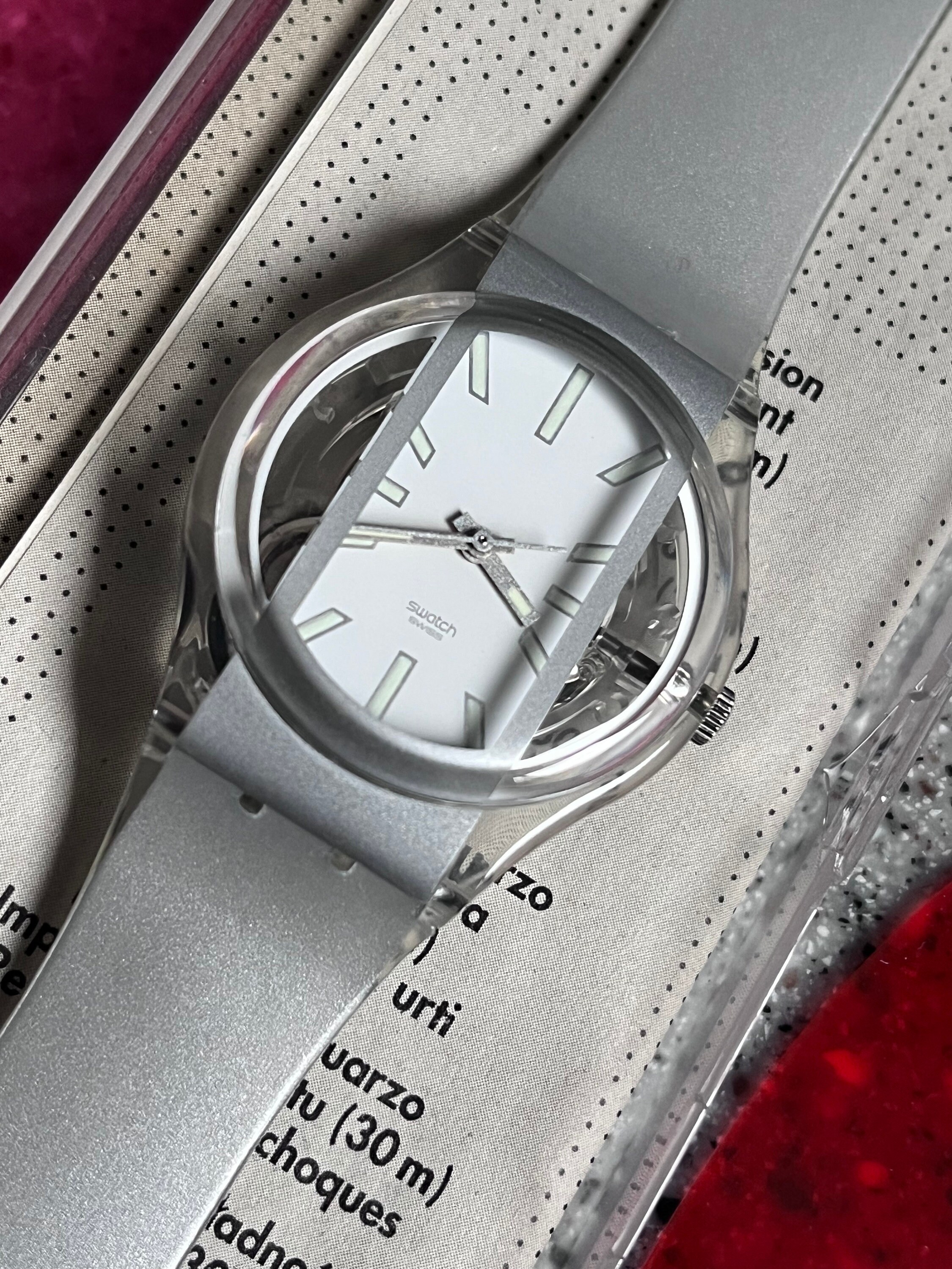 Vintage 2001‎ Swatch Watch Masking GK335 Standard - Read Vintage Swatch RARE 2001 Called Masking GK335 Never Worn in  main image 4