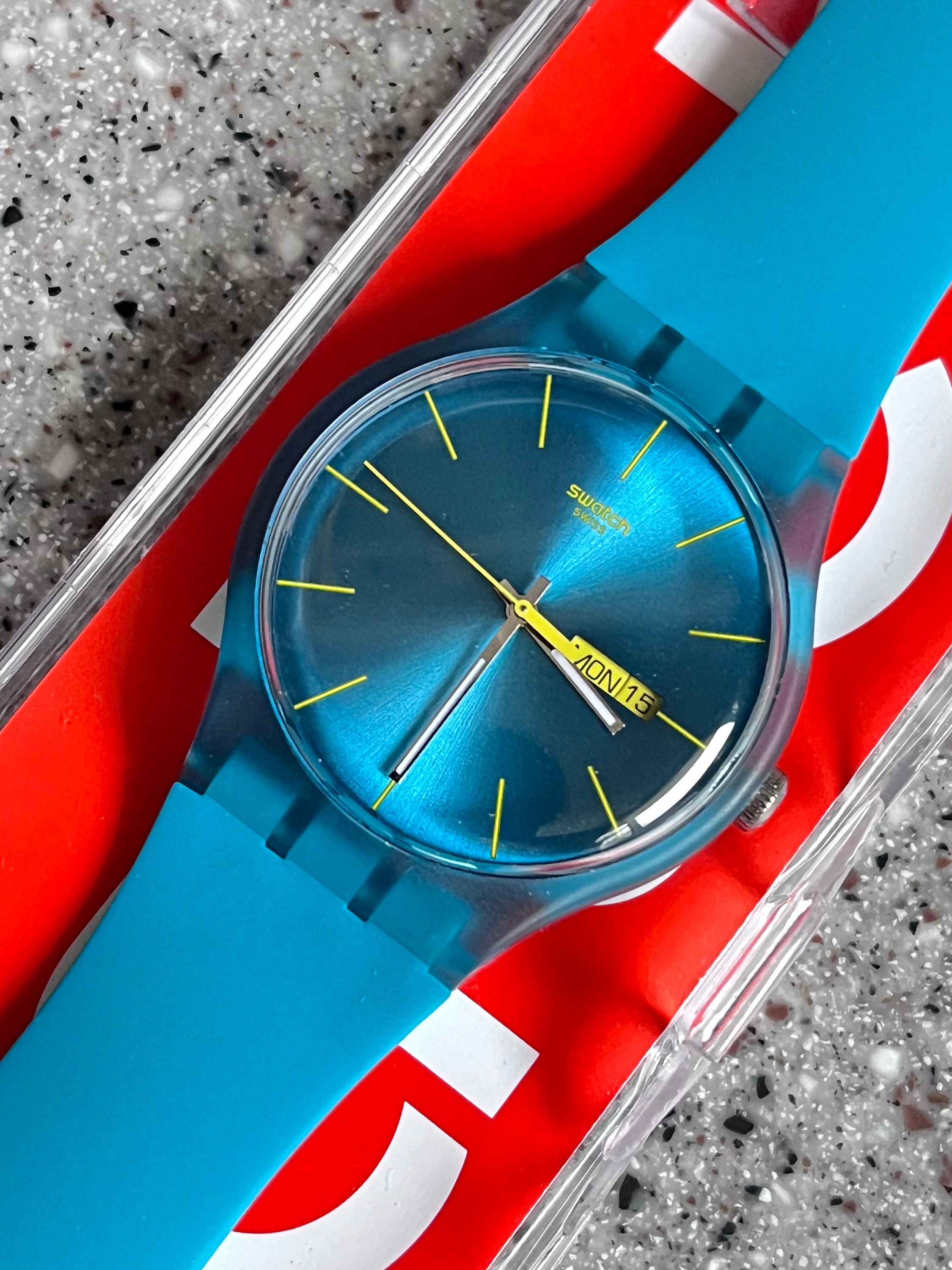 Reloj underweight Swatch METAL KNIT