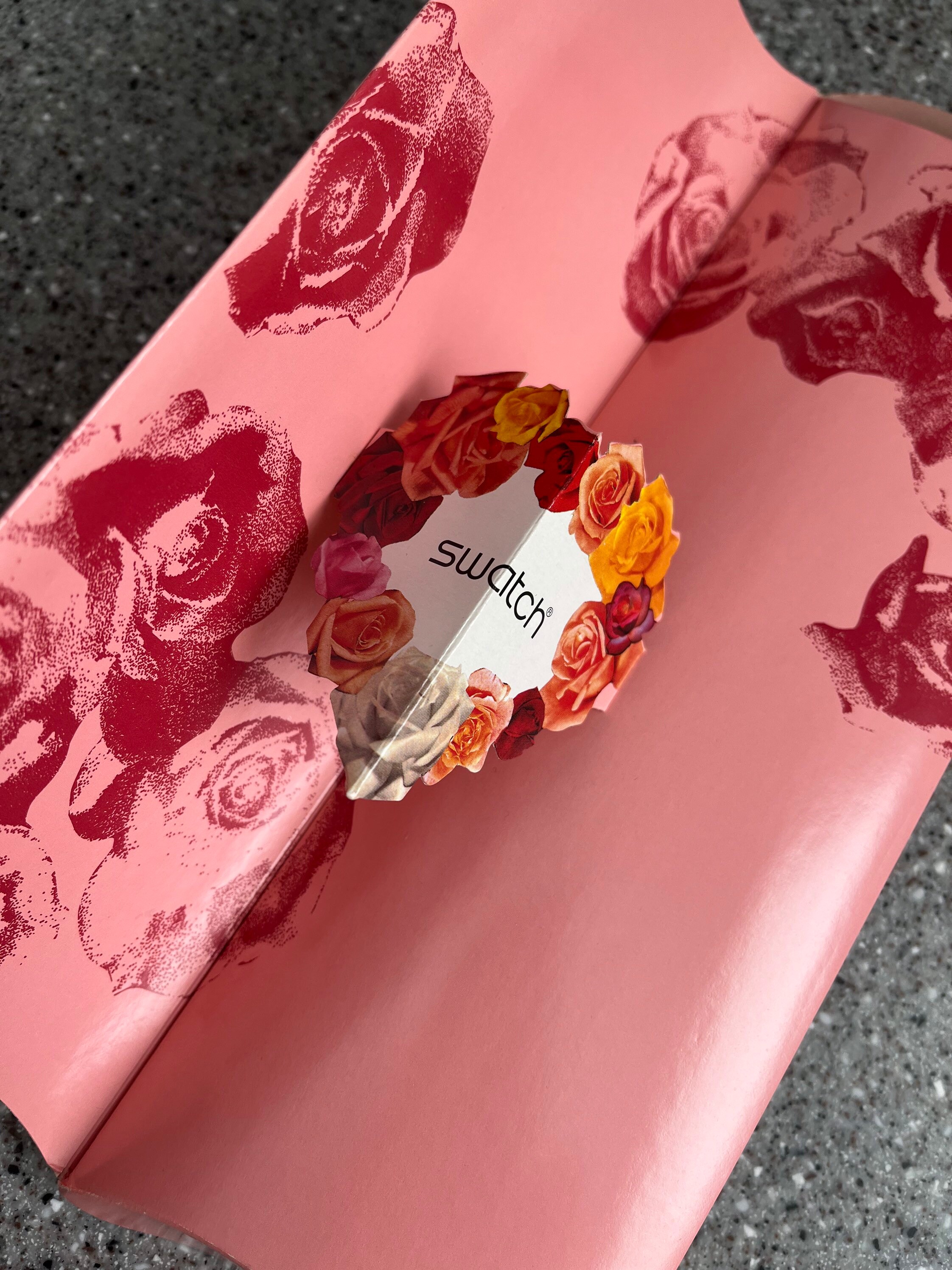 2025-25 秋冬新作  ハイブランドの Valentines Vintage 1995 Special Heart Your for Watch Swatch ミュージシャン