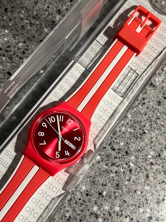 Swatch Watch date/time swiss quartz feature 34mm face… Gem