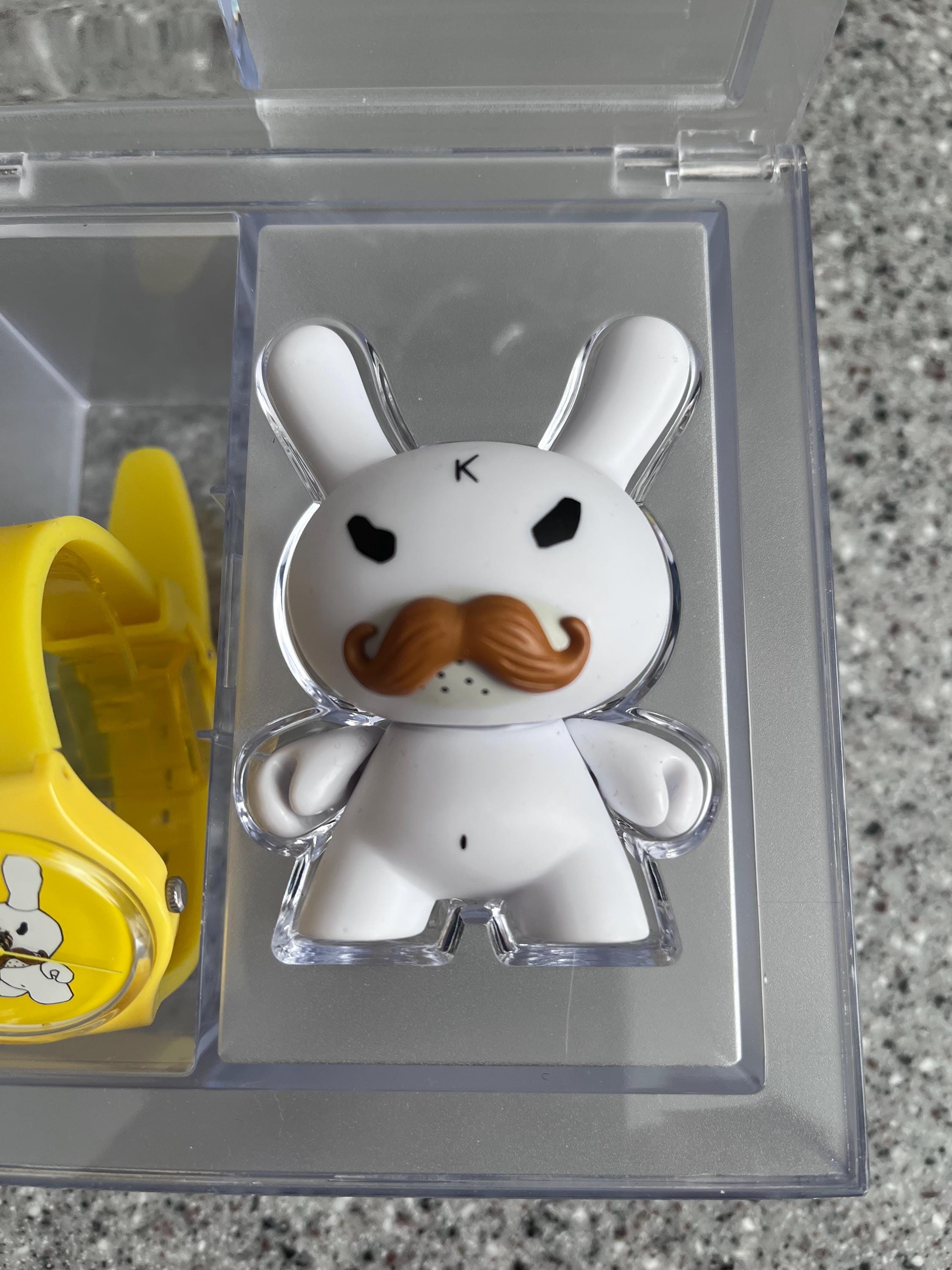 Swatch Watch Swatch Kidrobot Gent Ski Instructor GJ130 Bunny