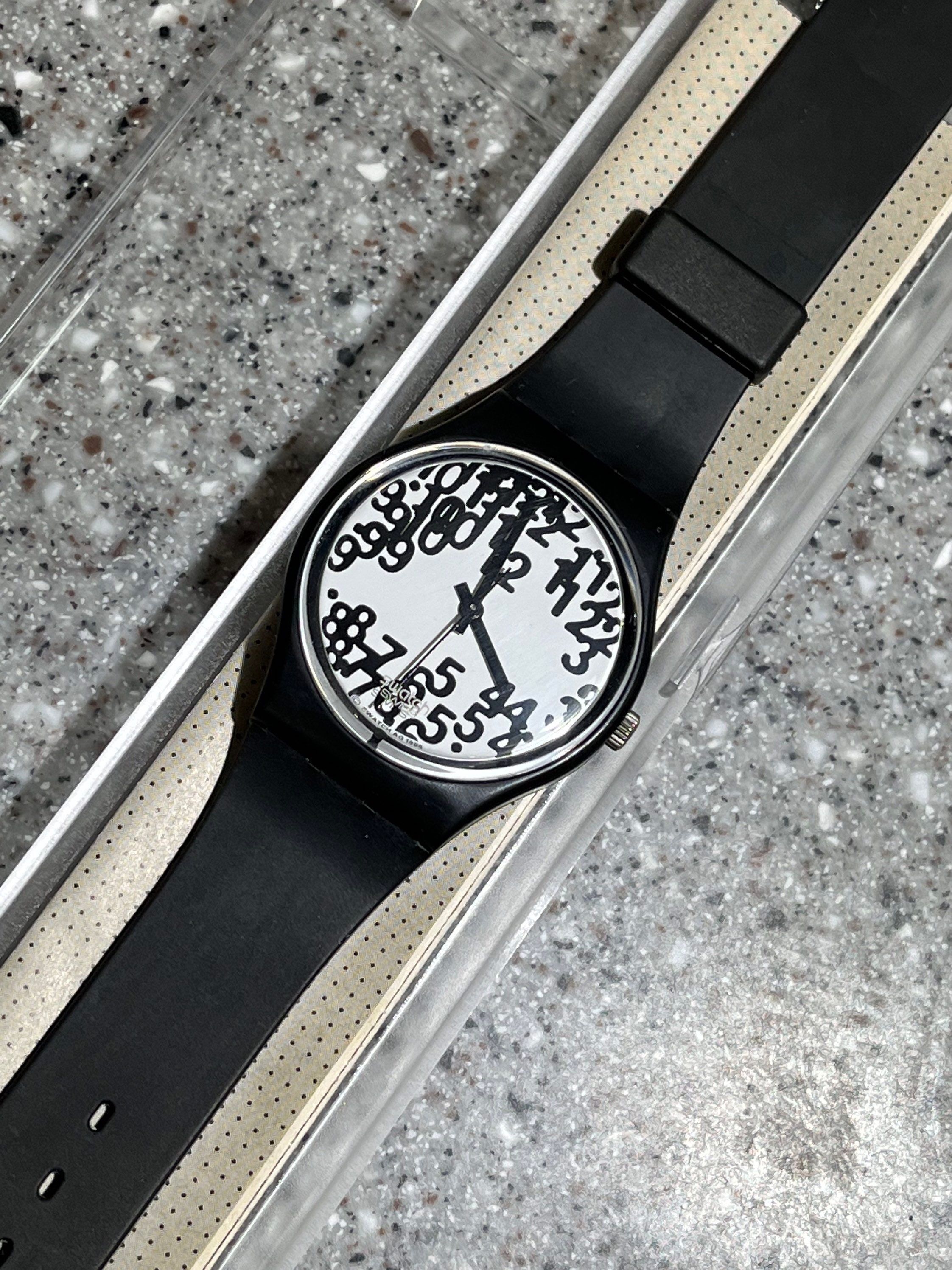 Yahoo!オークション - 短期使用品 電池交換済 スウォッチ Swatch