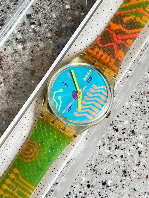 電池交換済みswatchスウォッチ腕時計ヴィンテージレインボー