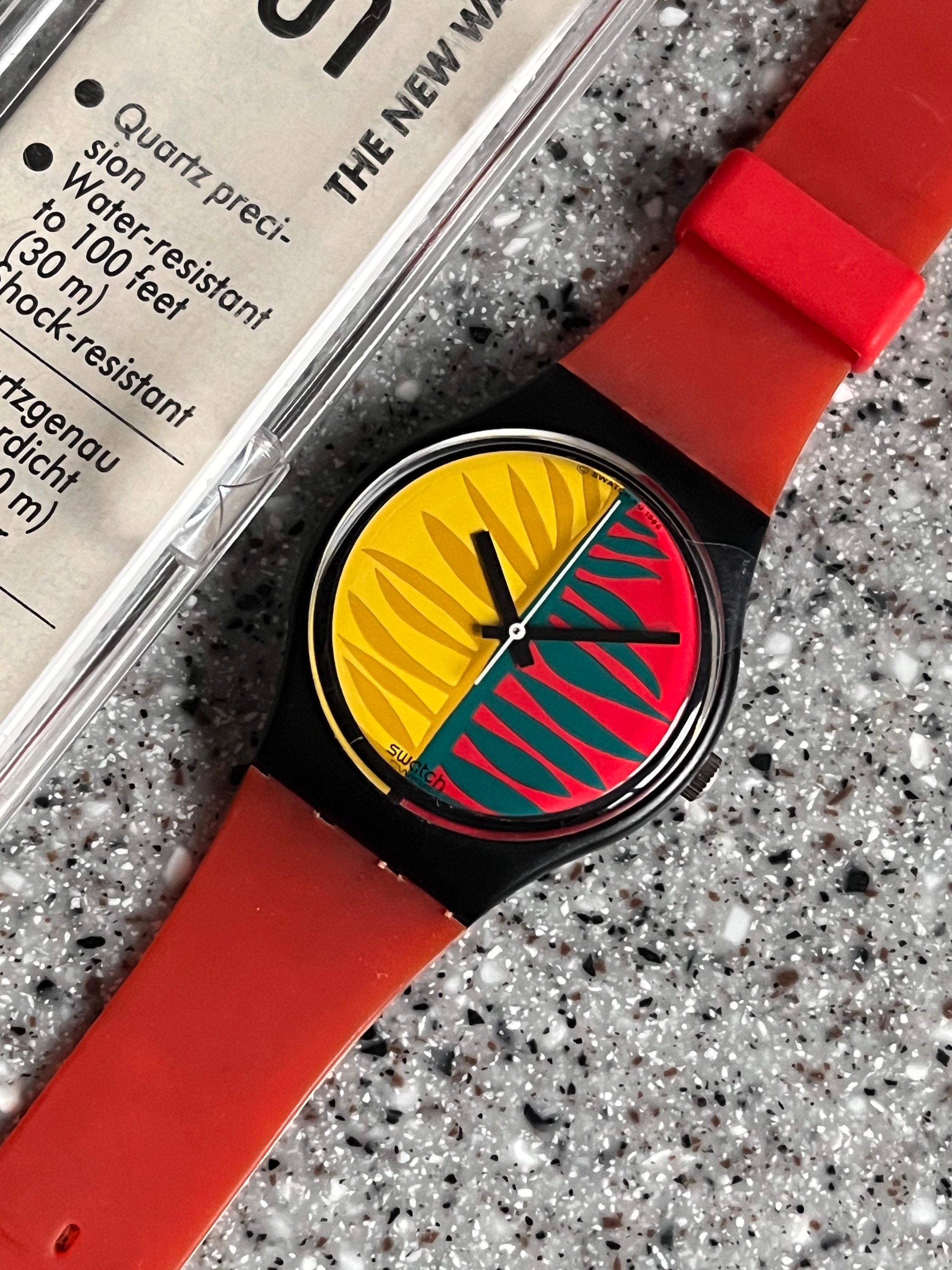 美品！SWATCH スウォッチ　ニュービーチ　トリコロール　ヴィンテージ　腕時計 美品！SWATCH スウォッチ ニュービーチ トリコロール