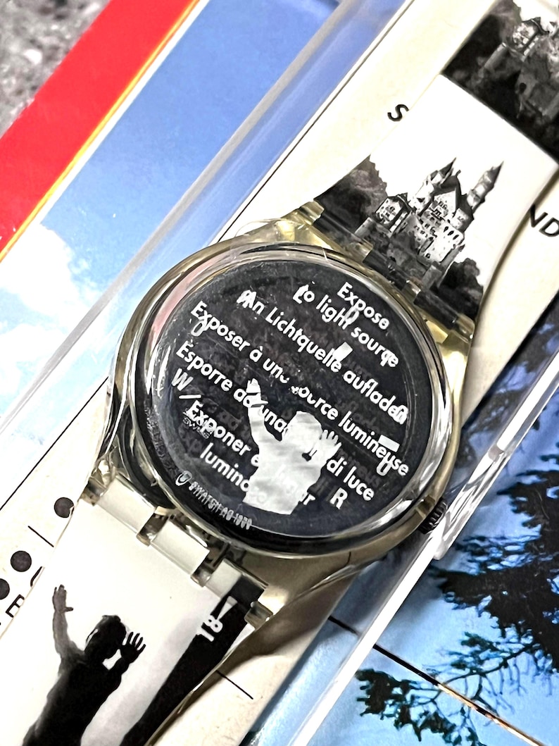 Vintage staal zonne-wereldtournee staal Duitsland speciaal SRK104D NIEUW ongedragen in doos 34 mm gezicht ZELDZAME zonne-energie prachtig origineel in doos verpakt staal afbeelding 1