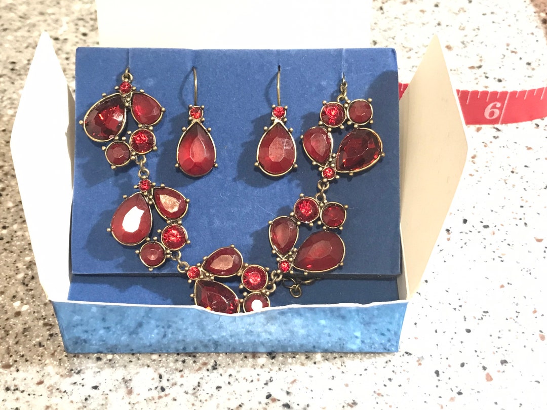 Vintage AVON Jewelry Set New in Box New Old Stock Never Worn, Red Stone ...