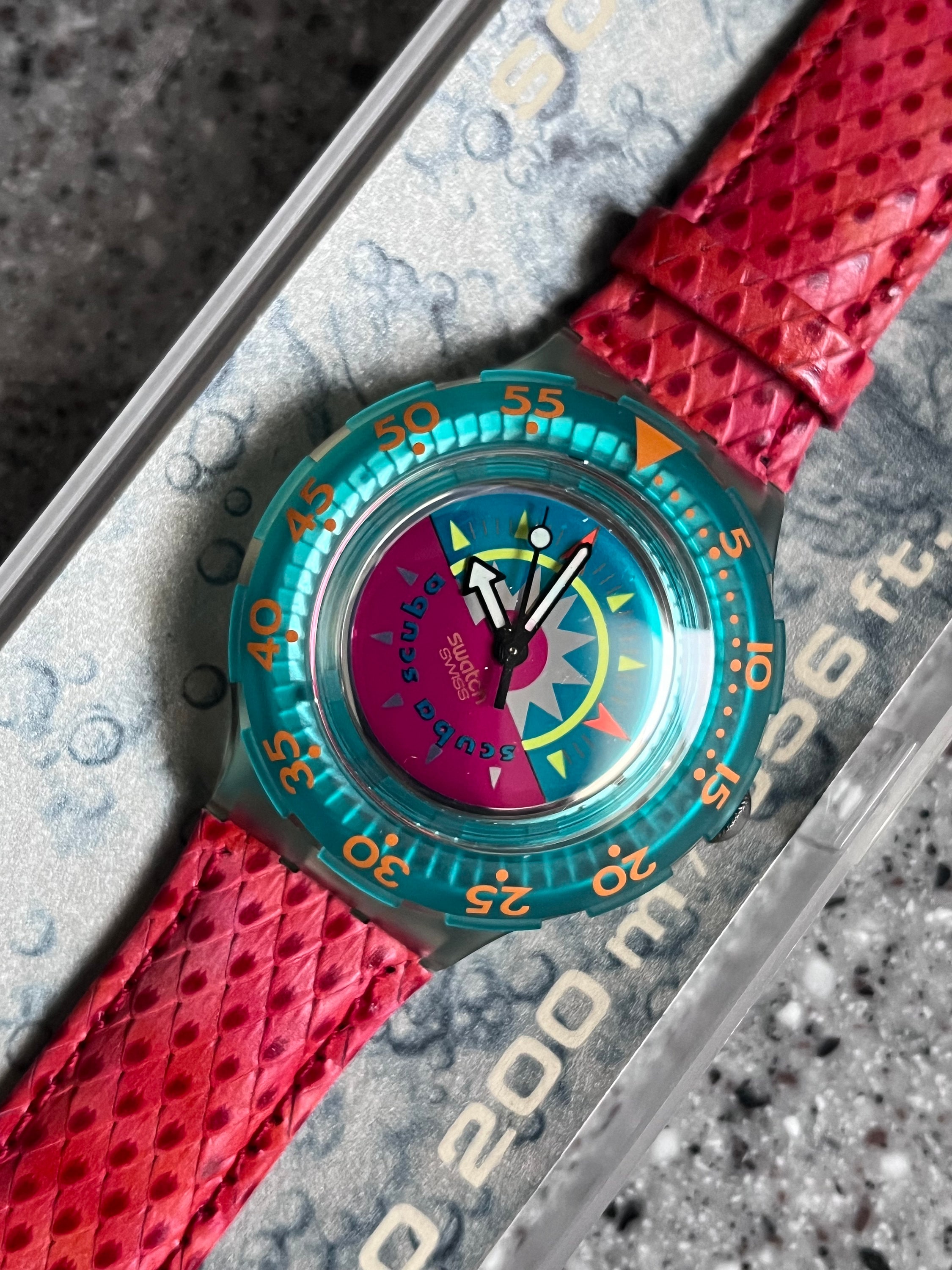 新品ケース付　スイス製　SWISS Swatch スウォッチ　腕時計ラバーベルト SWATCH スウォッチ ベルト 時計ベルト 時計バンド 交換用ベルト
