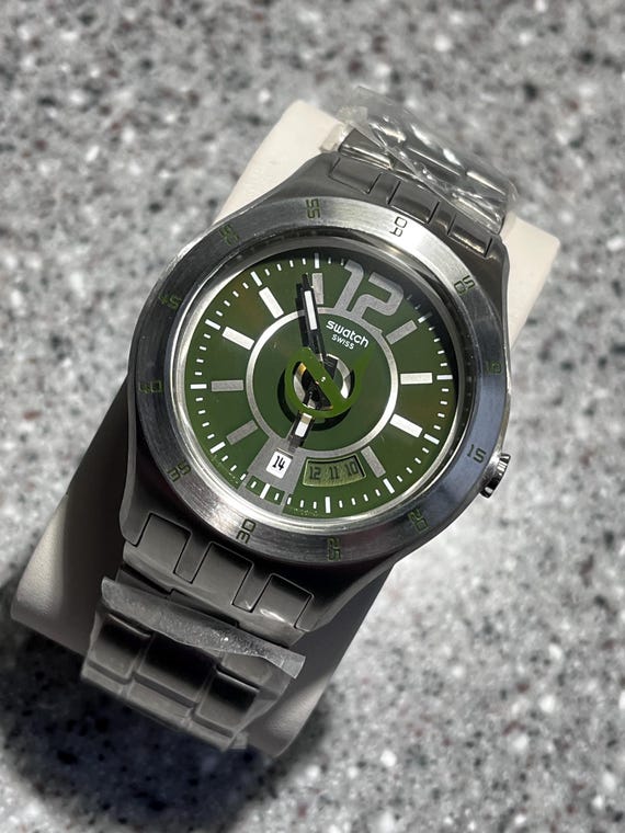 Vintage Swatch Watch in a GREEN Mode Olive Camo Green Heavy  display picture 2