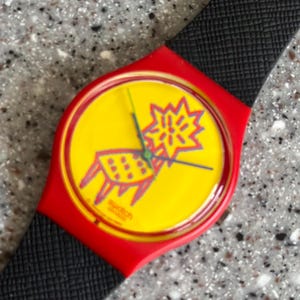 Vintage Swatch klocka GR115 Dotchair Art 1993 utan låda Nytt gammalt lager oanvänt nytt batteri med texturerat silikonarmband för vardagsbruk