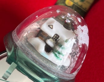 Swatch Vintage Set Magic Spell GZ148 Snowglobe Christmas