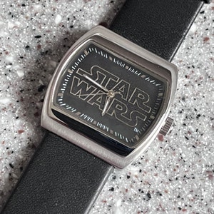NEW limited Star Wars FOSSIL watch numbered only 3,000 in edition comes in box with franchise highlights working with battery never worn