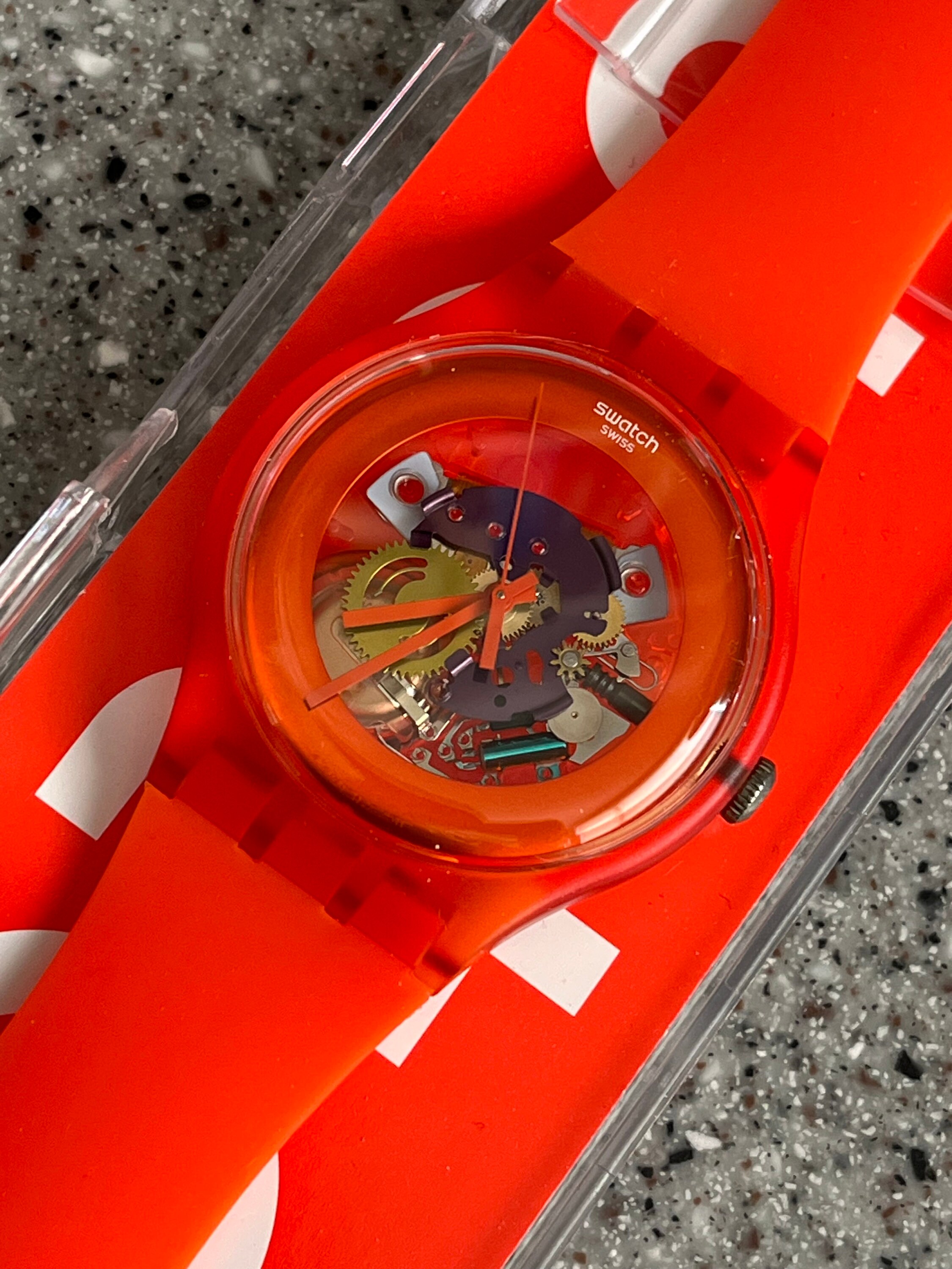 オレンジラッカースウォッチウォッチスケルトンウォッチ新品箱入り41mm