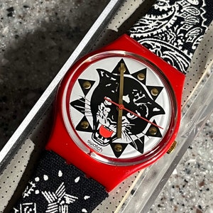 Swatch Armbanduhr Vintage genannt RAP GR117 Modell Originalgröße 34mm New Old Lager ungetragen in Original Box mit batteriebetriebenem Textilband