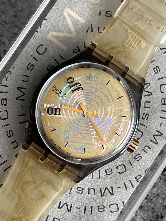 90s vintage swatch watch. New battery. Works well. My old Swatch is playing up a bit, I put in a new battery  main image 4