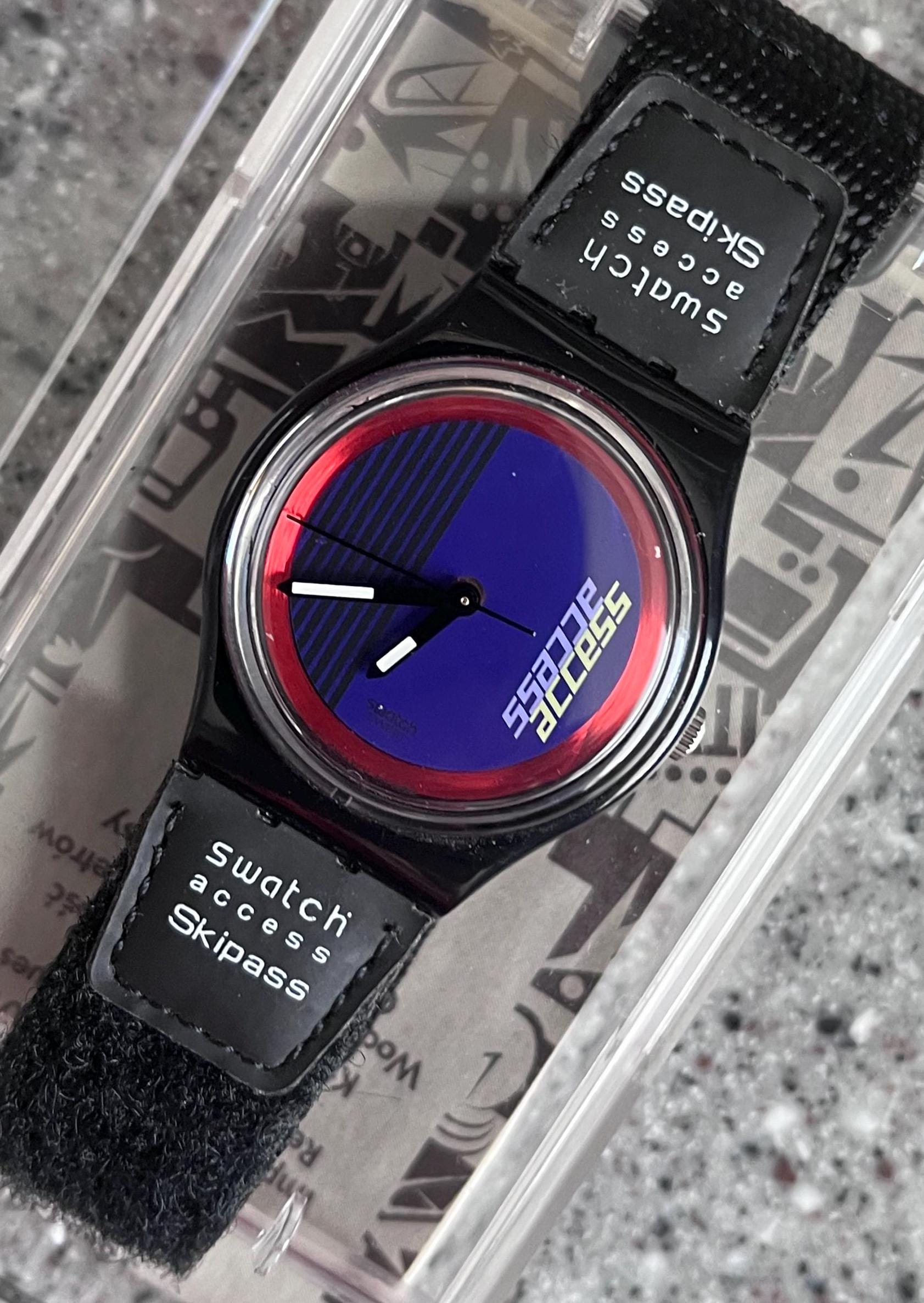 SWATCH 1985 1996 2本まとめ売り ケース、説明書あり 1996 Vintage Swatch Watch Double Loop SKB100 Special