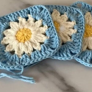 Granny Square Pattern - Daisy Granny Square - Spring Granny Square - PDF Crochet Pattern - Digital Download PDF