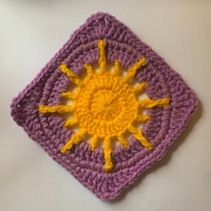 Granny Square Pattern - Sun Granny Square - Crochet Blanket Pattern - Spring Granny Square - PDF Crochet Pattern - Digital Download PDF