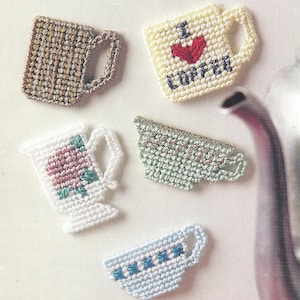Vintage plastkanvas kaffekopp Fridgie, plastkanvas kaffemugg plastkanvas present digital nedladdning PDF-mönster