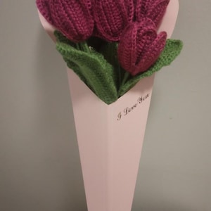 Gehaakte tulpen|Gehaakt boeket tulpen |Verjaardagscadeau voor haar/hem | Moederdagcadeau |Gehaakt cadeau | Bloemencadeau | Gratis cadeaukaart afstuderen