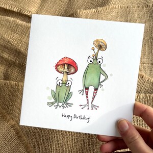 Happy Birthday Mushroom Frog Card Geïllustreerde wenskaart voor kinderen en leuke volwassenen!