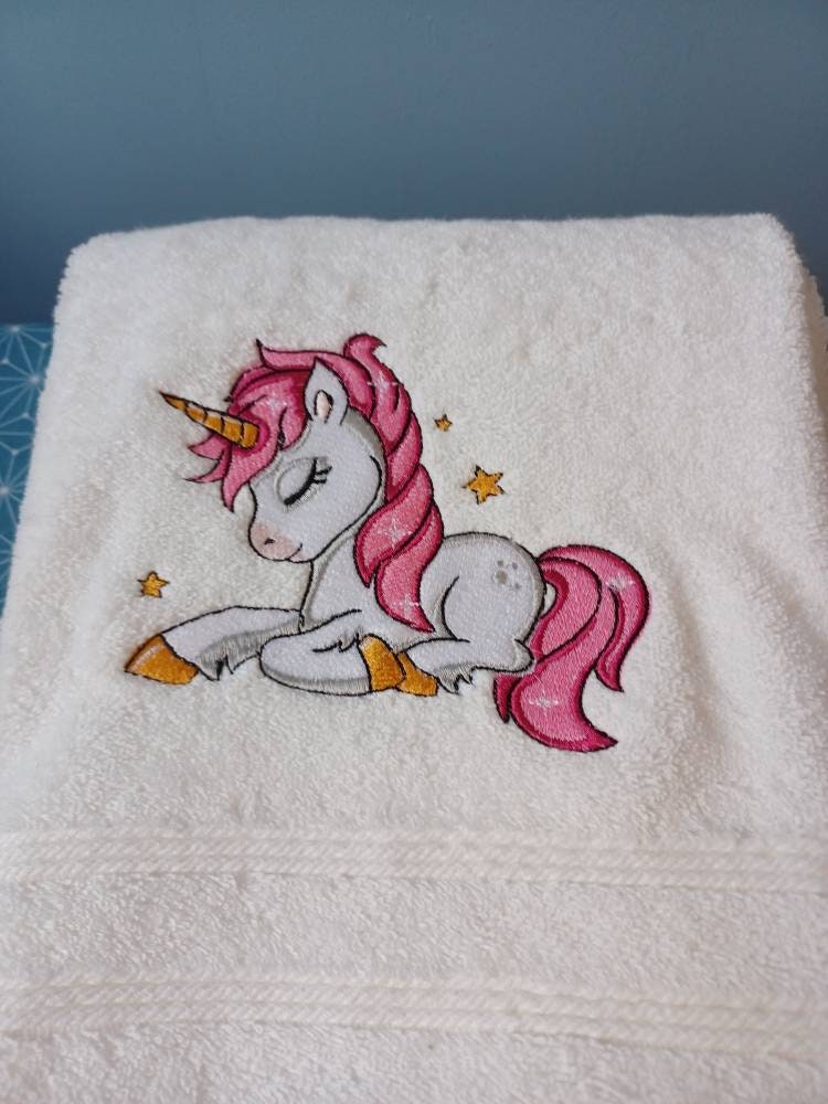 Drap de Bain Brodé Licorne 70x140 Personnalisable sur Demande