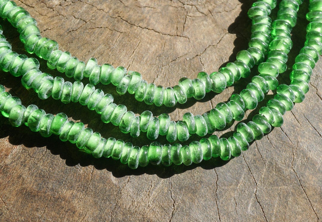 Artisan Made Green Java Glass Donut Beads (7mm) – Organic Parrot Green ...