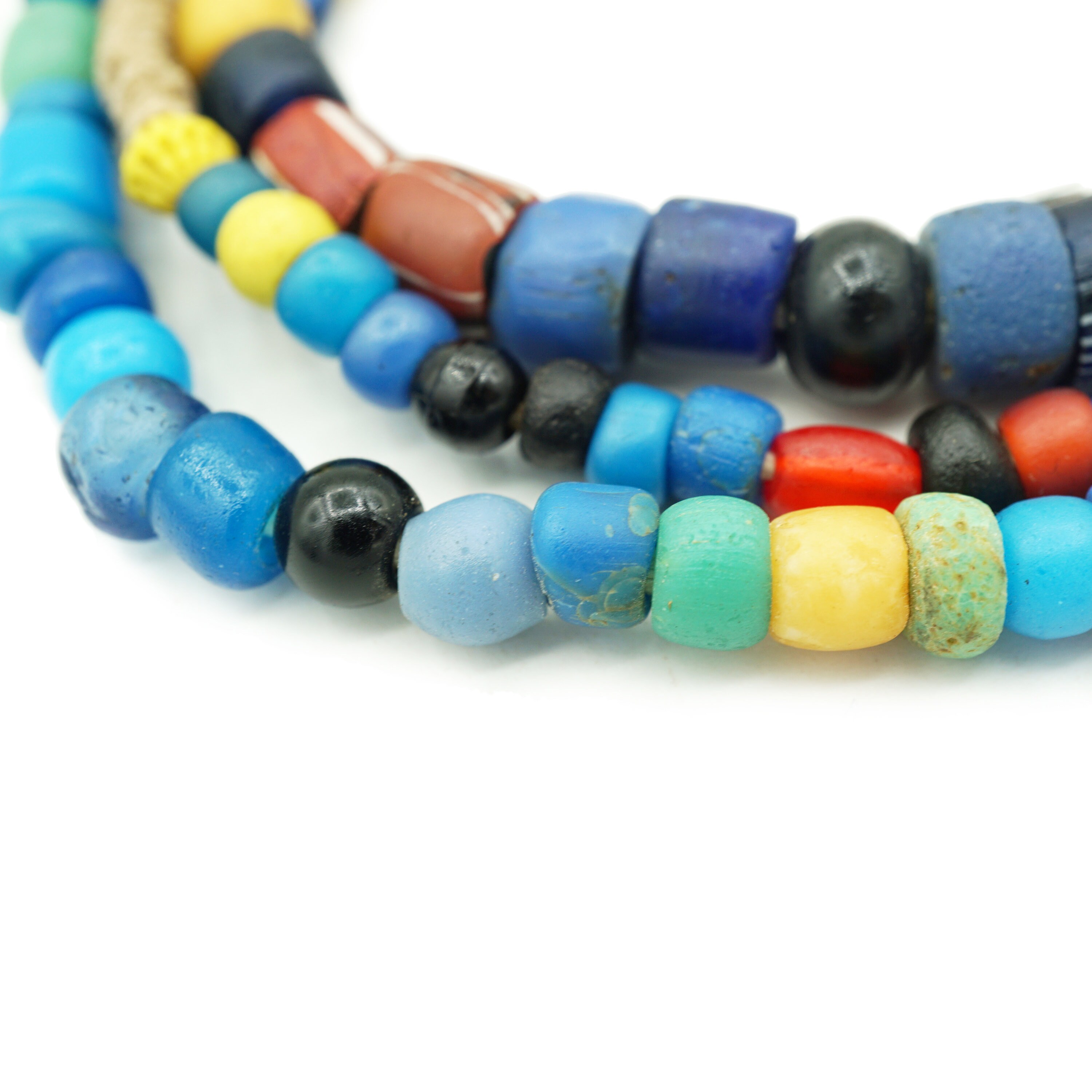 アフリカのマリから発掘された古代ジェンネビーズ フォイエローマン