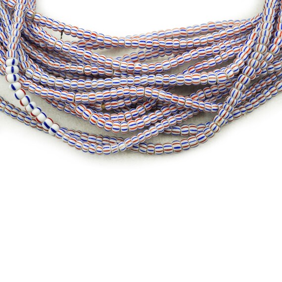 ヴィンテージアフリカンブルーストライプガラスビーズ（3.5-4mm