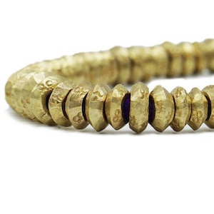 30 handgefertigte äthiopische Wollo-Ringe aus Messing (8-9 mm) - Stammesperlen aus Afrika - handgeschmiedetes Recyclingmetall - handgestempelt (264-NIG-MET)