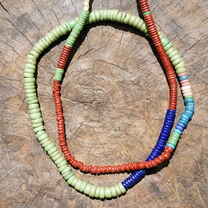 Contas de vidro vintage verde pistache suave (6-8 mm) Contas africanas tribais antigas - Contas espaçadoras tchecas (2846B740)