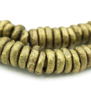 Anillo de cuentas de latón nigeriano Dogon con forma de donut - Cuentas de latón hechas a mano - Cuentas de metal reciclado rústico fundido en arena - Cuentas tribales africanas recicladas (41F510) Espaciador