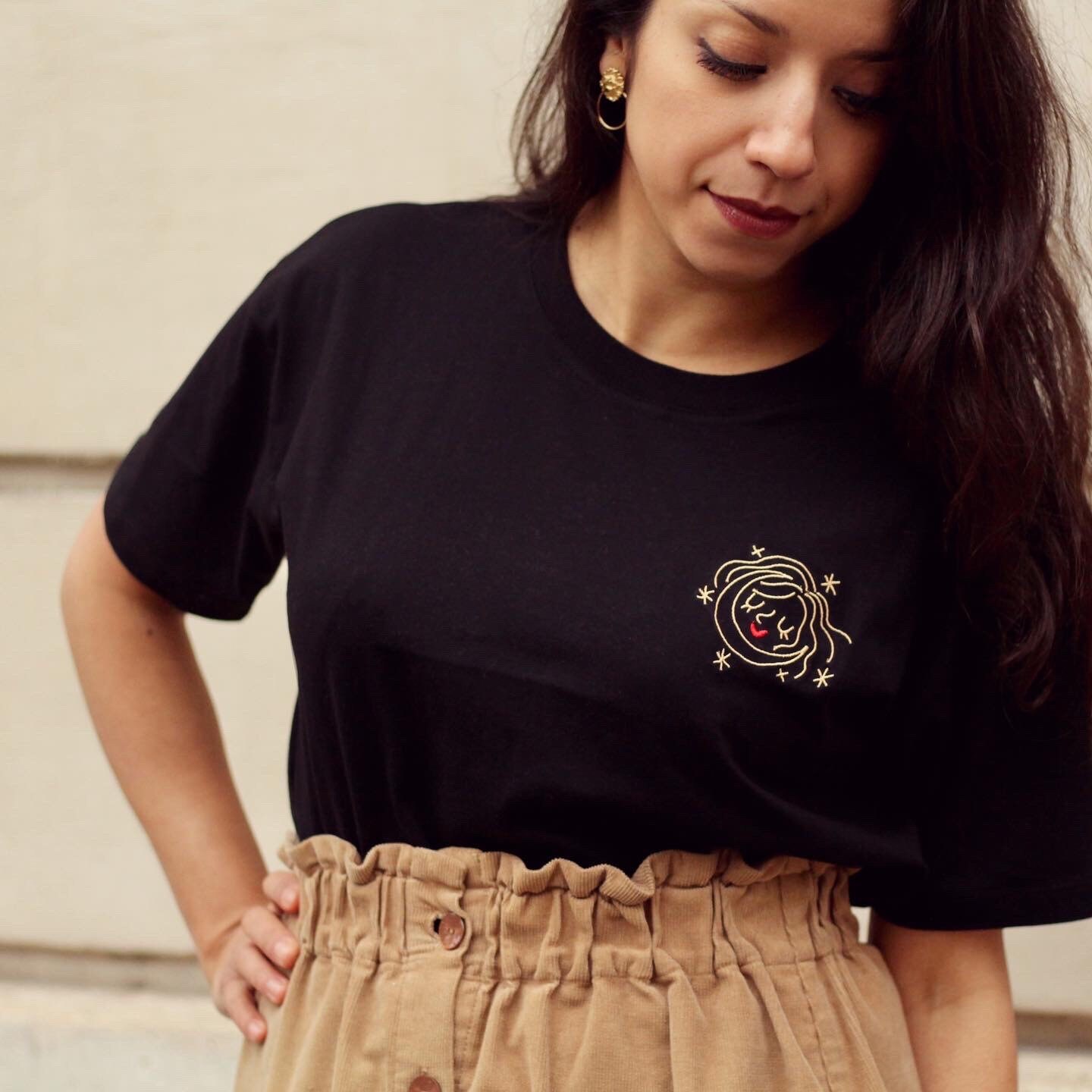 Crop T-shirt Embroidered Organic Cotton X Falling in Love - Etsy