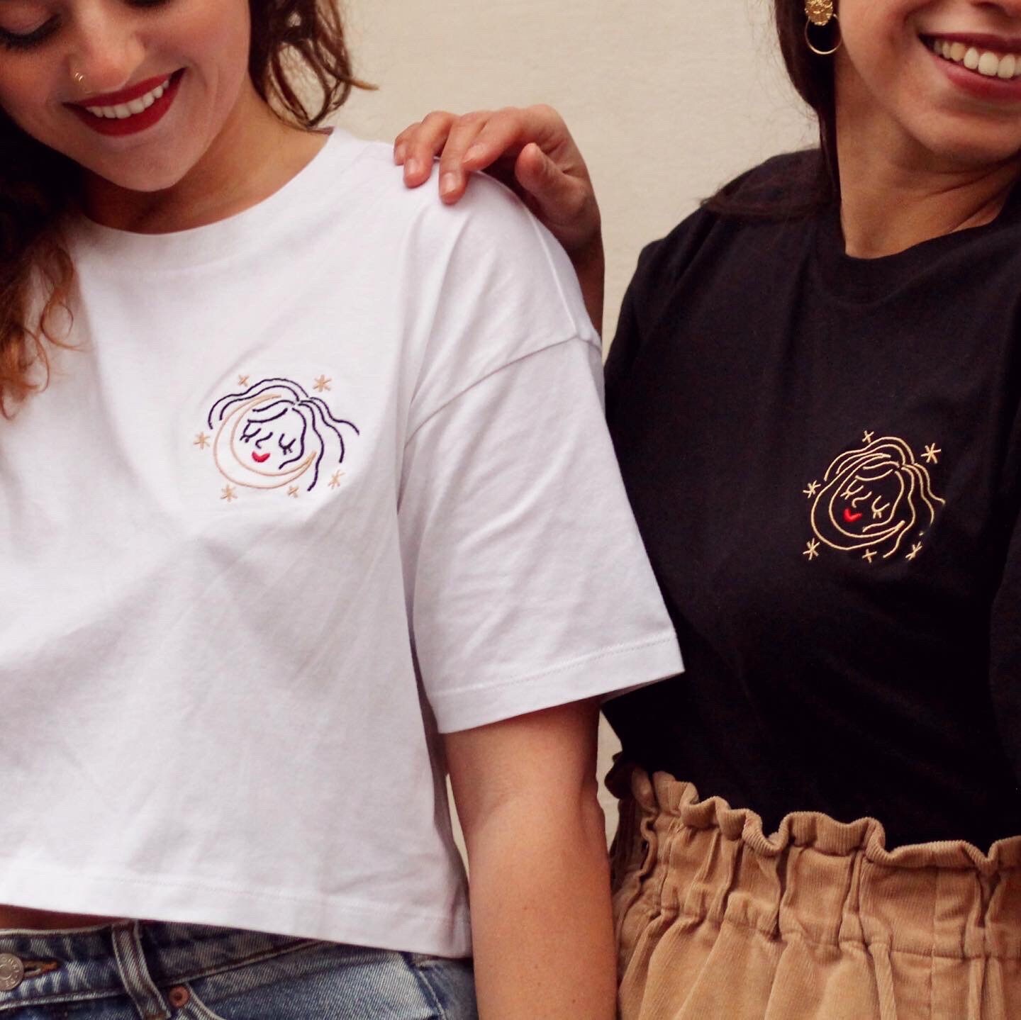 Crop T-shirt Embroidered Organic Cotton X Falling in Love - Etsy