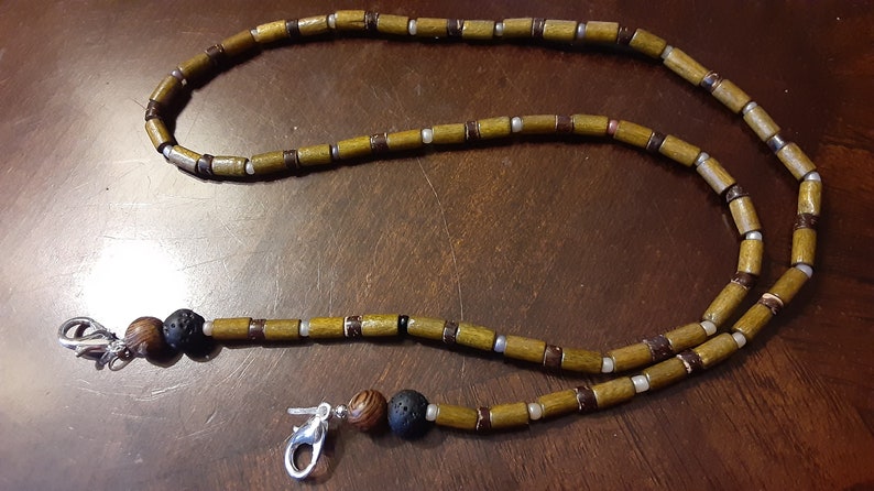 Face Mask Holder with Lava Rocks Wooden and natural