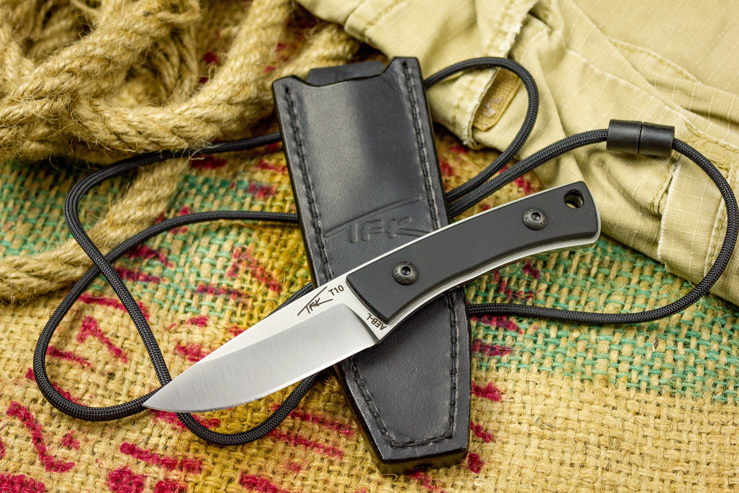 Small Fixed Blade Knife -  Canada