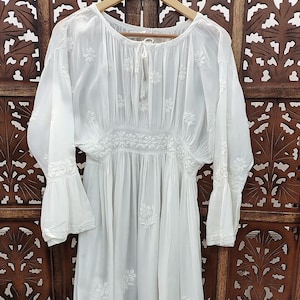 White Handmade Muslin Muslin Chikankari Tunic Dress Lucknowi Chikankari Ethnic Party Wear Dress/ Chikan Kurta/ Chikankari Dress