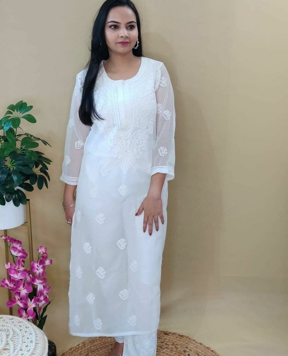 Chikan Kurti – SAADGI