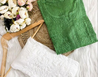 Handgemaakte Kurta-broekset van rayon: Lucknowi Chikankari, etnische kleding