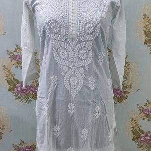 Women White Handmade Chikankari Cotton Straight Kurta Ethnic Wear Lucknowi Chikankari Dress / Cotton Kurta / Chikankari Dress/ Ethnic Wear