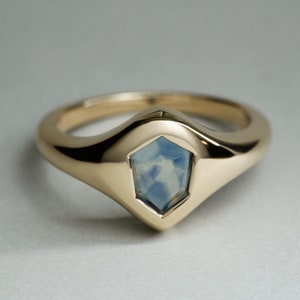 Montana Saphir Signet Ring