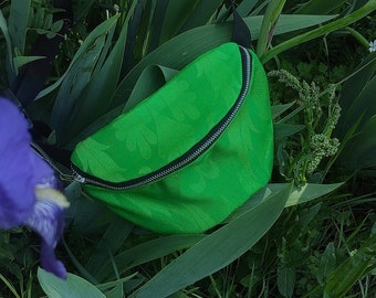 Apple green damask fanny pack