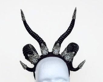 DYS-EMPA-053-BEANIE Crescent Moon Skull Beanie Alternative Clothing Knit Cap Mera Luna