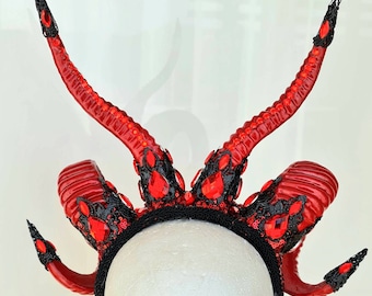 Casque double cornes goth vampire rouge et noir, coiffe de costume d'Halloween, couronne de démon
