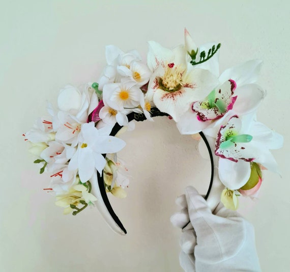Summer floral headpiece Summer Solstice Style: Frida Gustavsson Models the Perfect  main image 2