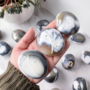 Orca Agate Palm Stone