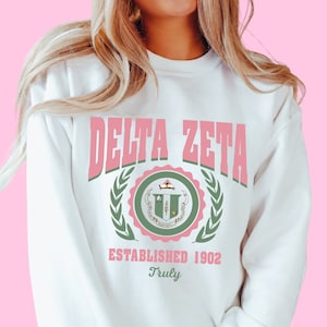 Delta Zeta // DZ // Colorful Crest Sorority Crewneck Sweatshirt // Sorority Sweatshirt // Sorority Gift
