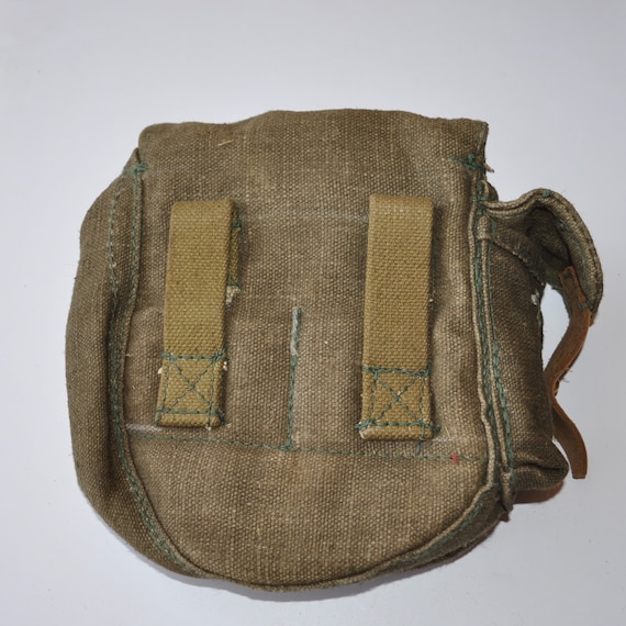 ベスト ポーランド軍ヘルメット ソ連軍の弾薬ポーチ