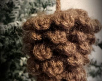 Adorno de piña para árbol de Navidad - patrón de crochet