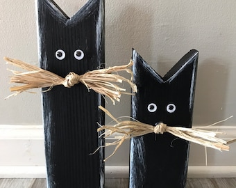 Black Cats | Set of 2 | Wooden Fall Decor | Halloween Decor